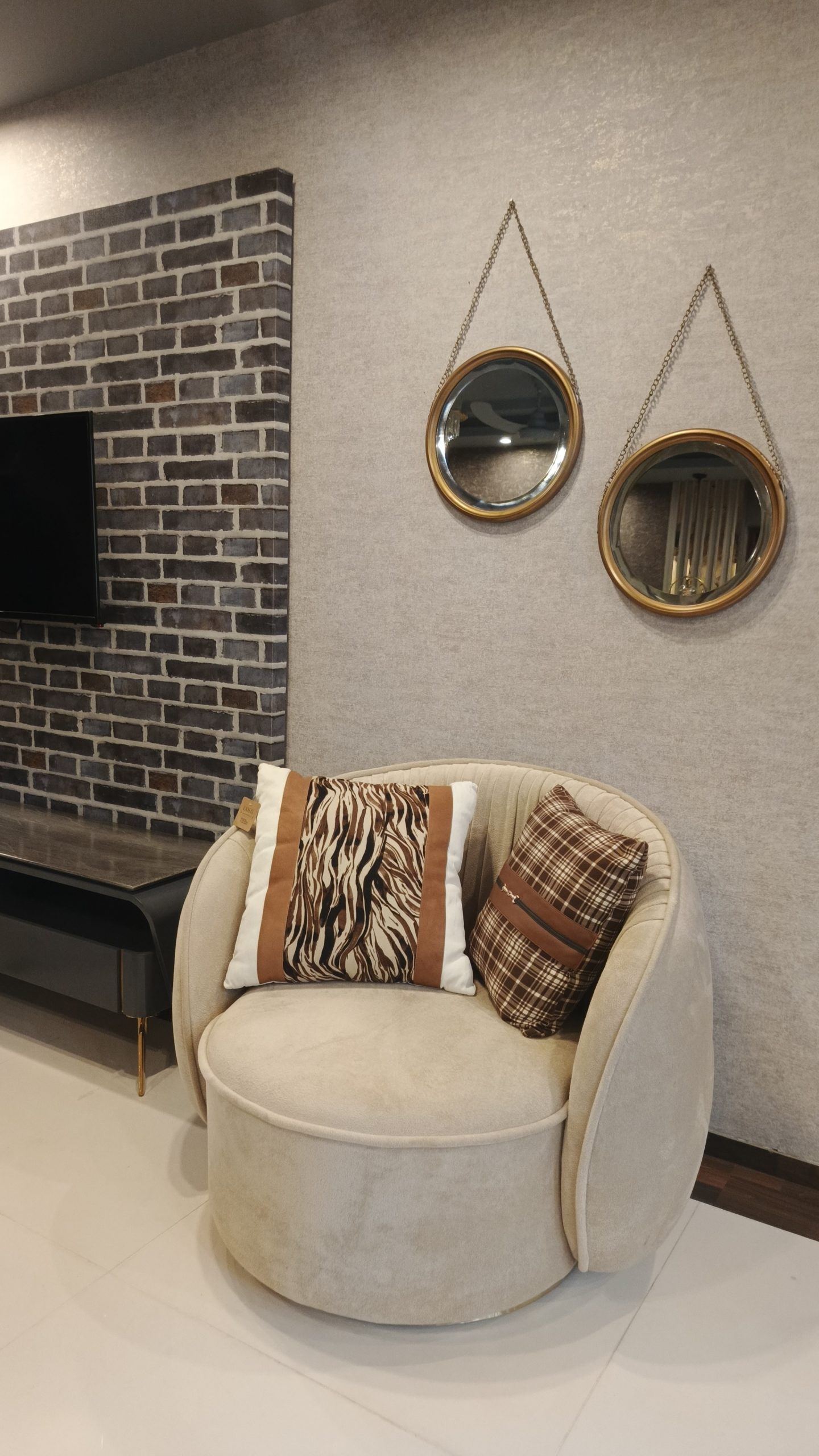 Modern Round Accent Chair – Plush Velvet Finish with Cushions | EasyDecor - Image 3
